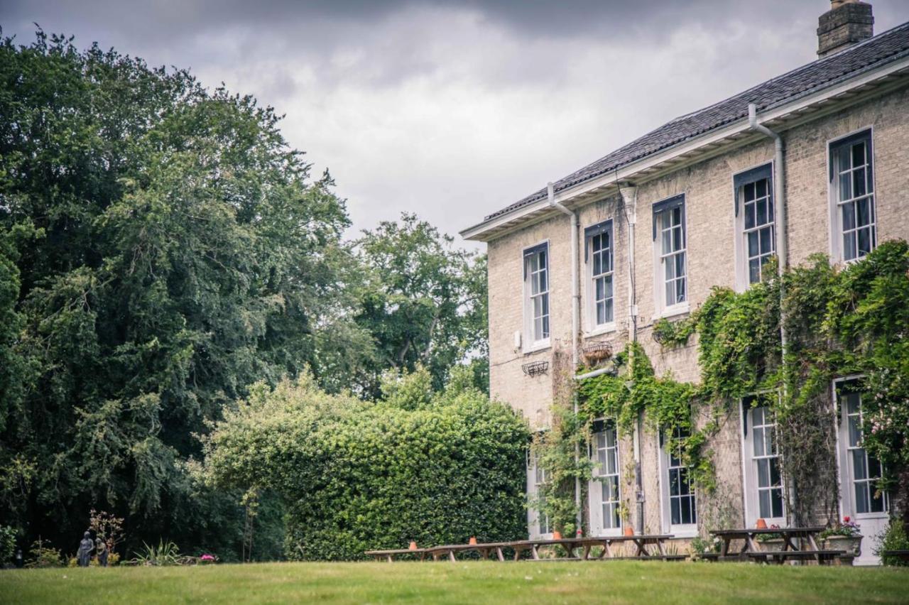 Caistor Hall Arminghall Exterior photo